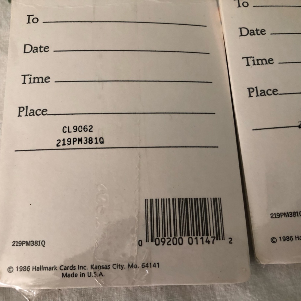 Lot of 3 American Greetings party invitations, featuring a heart and floral - Picture 2 of 2